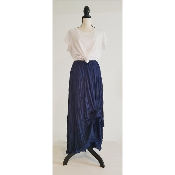 Pacific Deep Blue Crinkle Maxi Skirt Zac & Rachel - Picture 7 of 11